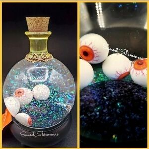 Martha Stewart Halloween Witch Cauldron Eyeballs Sparkly Water Snow Globe Decor